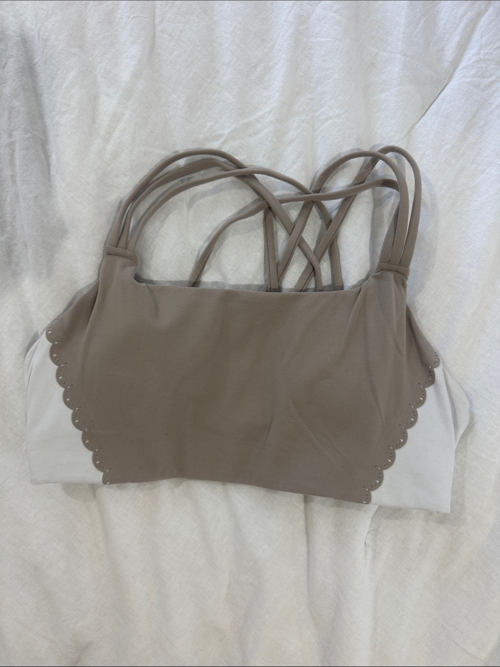Athlete Strappy Scalloped Sports Bra